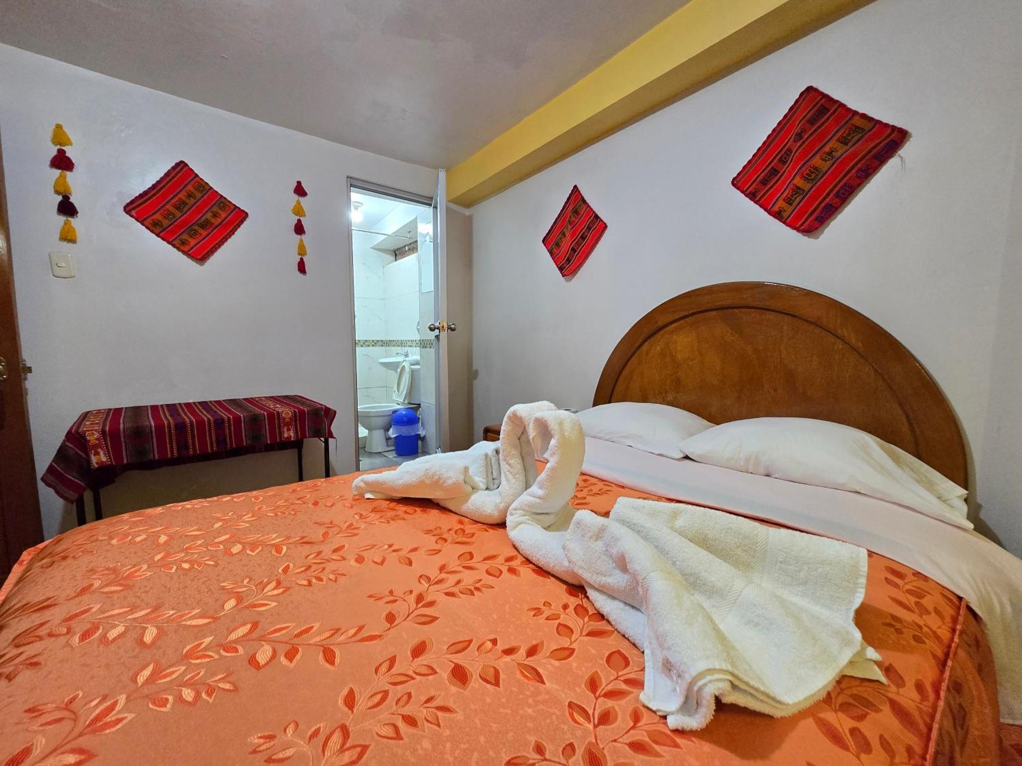 Hostal Acuarius Puno Exteriör bild
