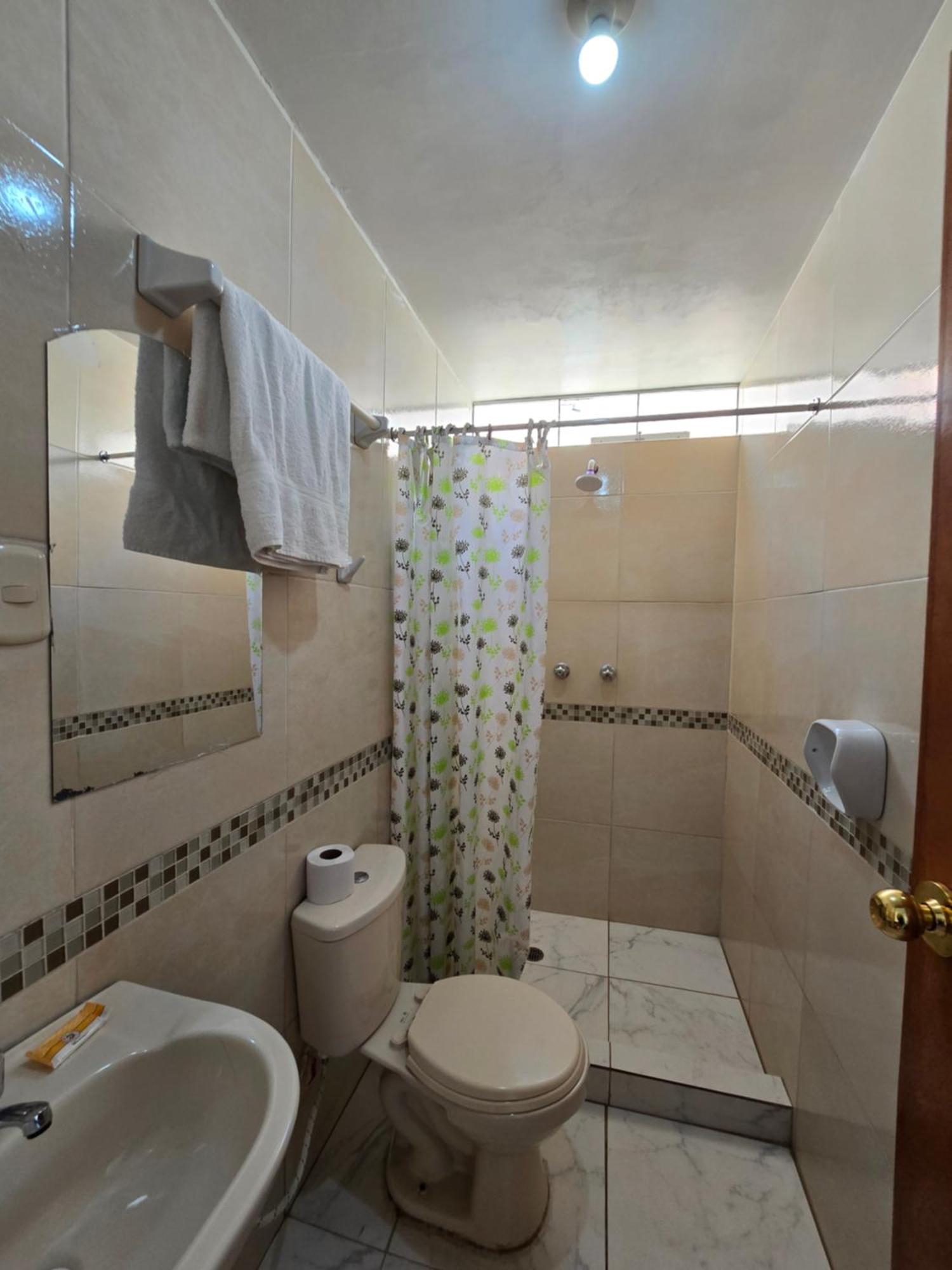 Hostal Acuarius Puno Exteriör bild