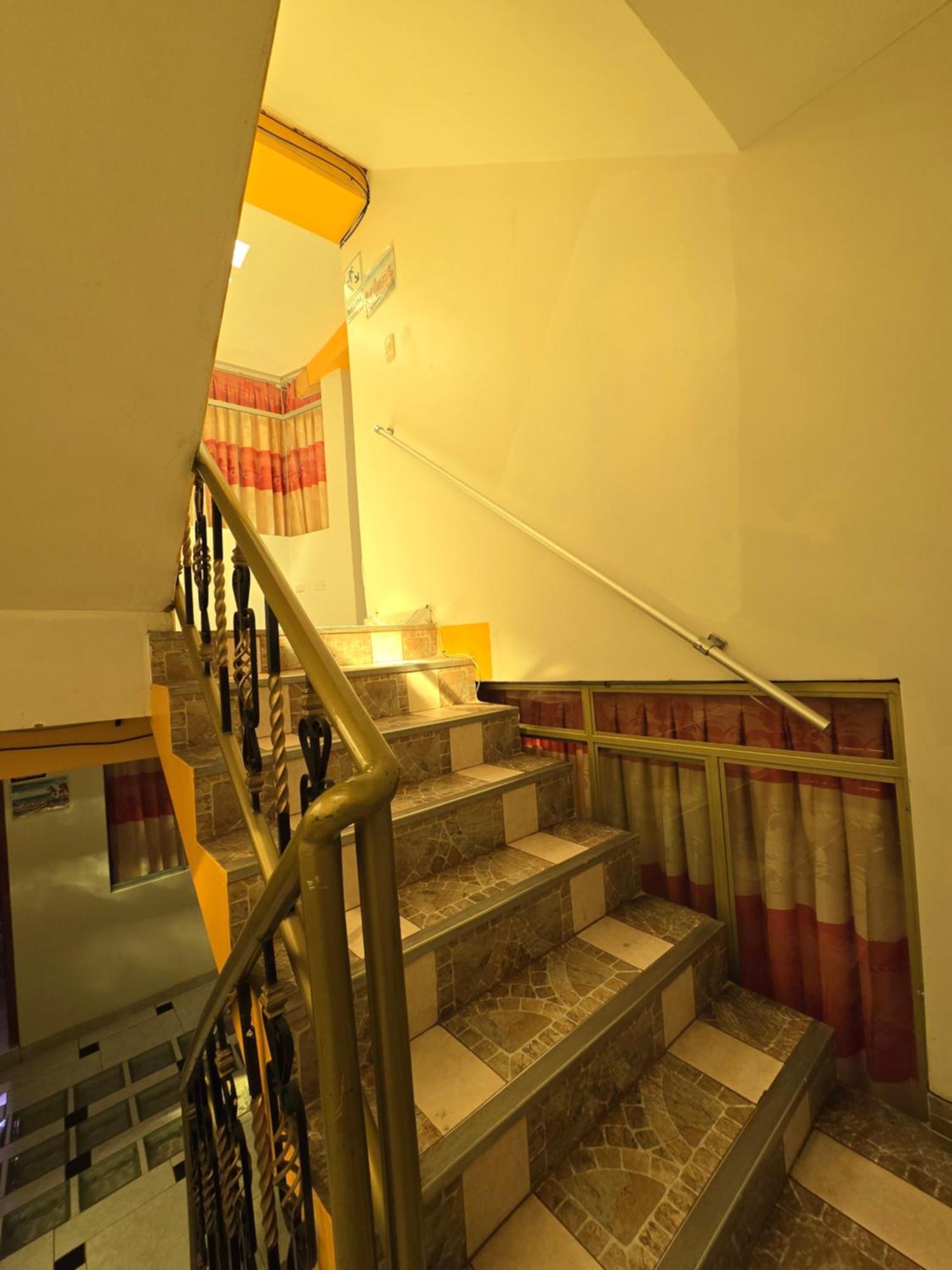 Hostal Acuarius Puno Exteriör bild