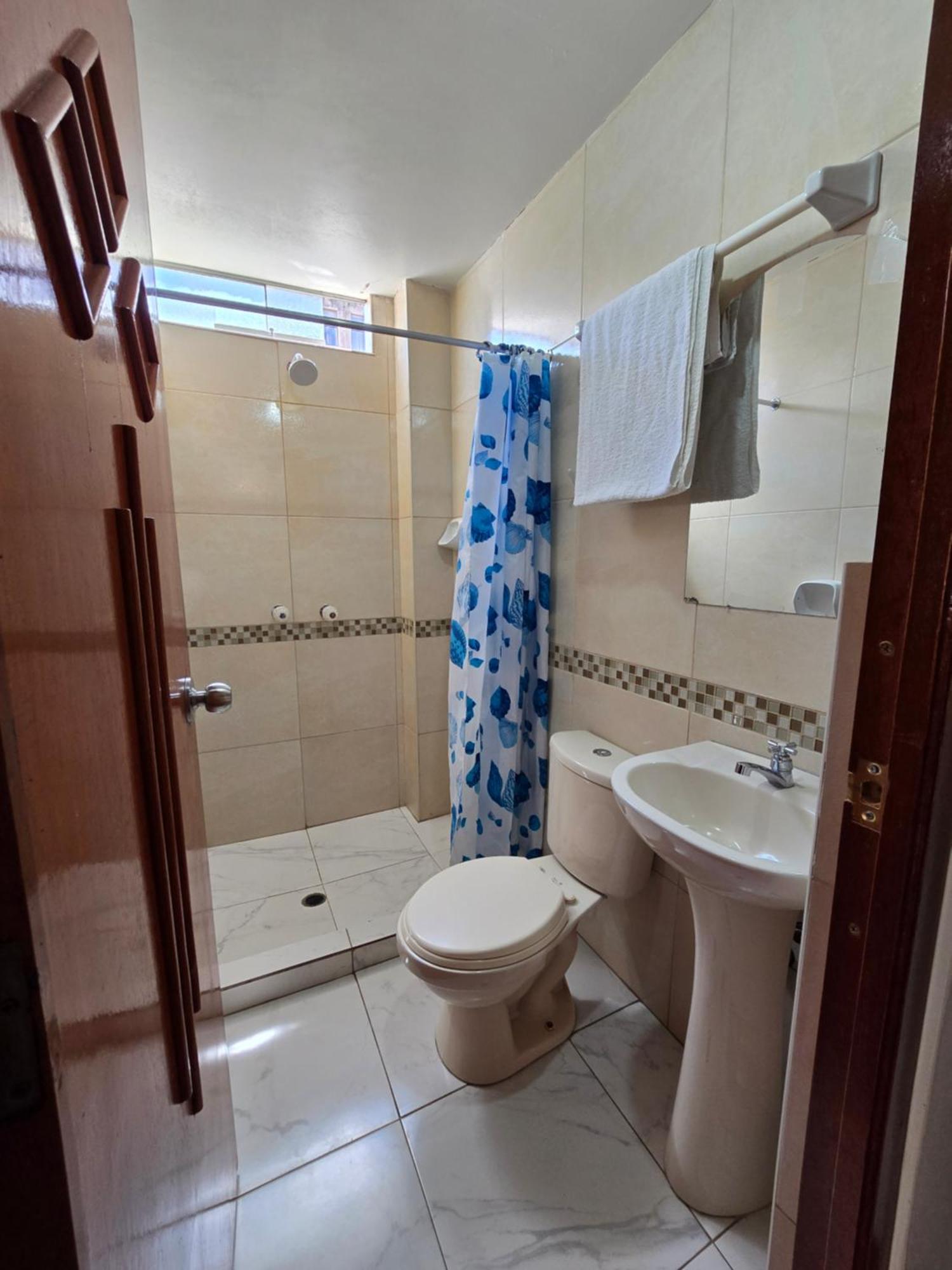 Hostal Acuarius Puno Exteriör bild